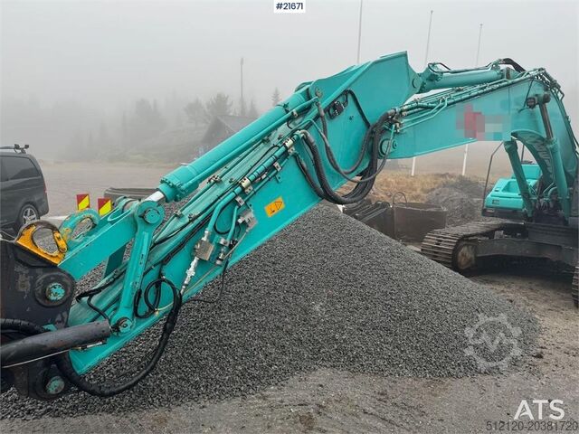 Grävmaskin med larvband Kobelco SK210LC-10 Tracked Excavator with Grading Bucket,