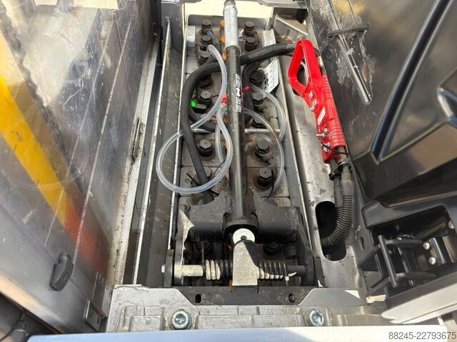 VS-23068 Stoccatore elettrico triplex Still 5316mm STILL EXV SF 14