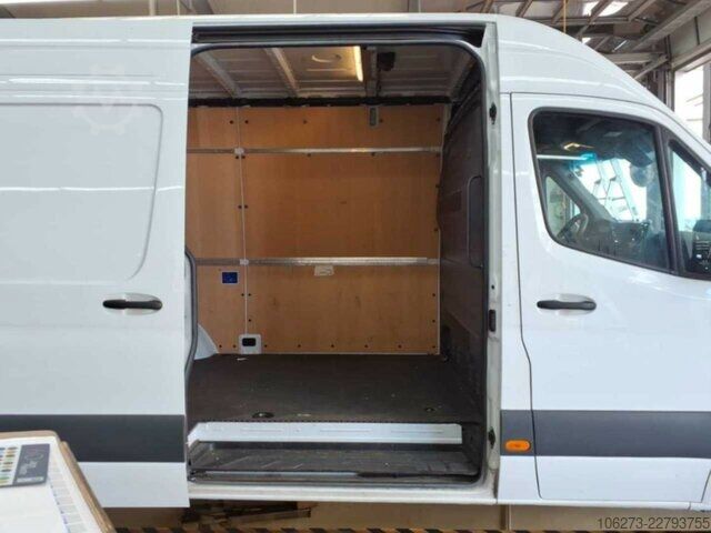 Fourgon Mercedes-Benz Sprinter 317 CDI,L2H2,Automatik,Kamera,Navi
