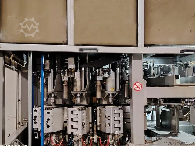 Máquina de moldeo por soplado SMI SR 10  HP
