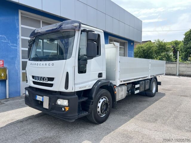 Camions à plate-forme Iveco Eurocargo 180e28