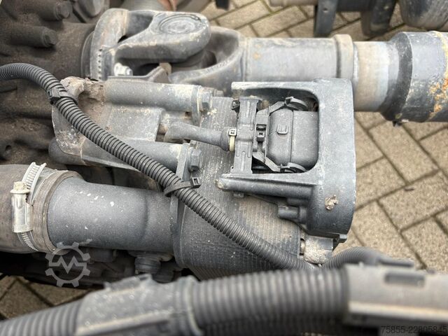 Standard-SZM MAN TGX 18.480 / Retarder / 2 Tanks / NL Truck