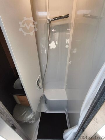 Halvintegreret autocamper DETHLEFFS Just Go! T 6815 EB Hubbett,Automatik,5 Personen