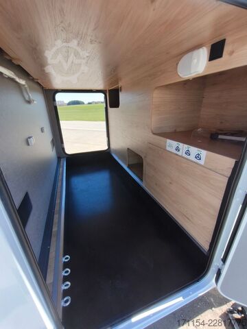 Halvintegreret autocamper DETHLEFFS Just Go! T 6815 EB Hubbett,Automatik,5 Personen