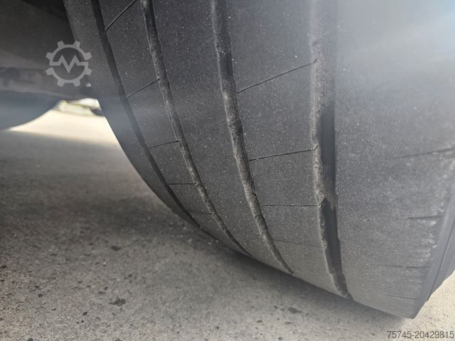 Autolaadkraan MERCEDES-BENZ Antos 2551 * FASSI KRAN 20M * ACC * KLIMA