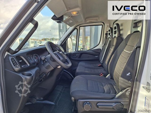 Vrachtwagen met bakwagen IVECO Daily 70C18HA8/P / Koffer / LBW / Kl