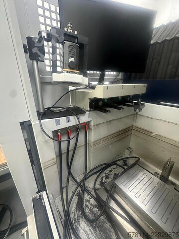 Hlubinná elektroerozivní obráběcí stroj (EDM) Excetek ED400C