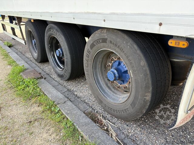 Valigia Groenewegen DRO-14-27 3-Axle Box / BPW Axles / NL Trailer
