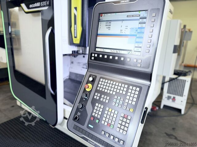 Centru de prelucrare vertical DMG MORI ecoMill 635 V