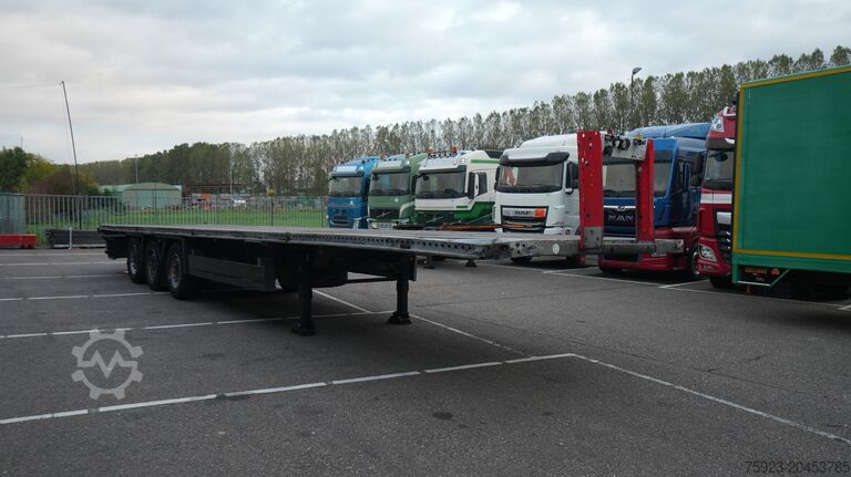 Rimorchio della piattaforma Schmitz Cargobull 3 AXLE FLATBED TRAILER