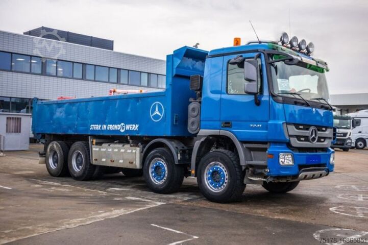 Teherautó MERCEDES ACTROS 3241 K-MP3-8X4