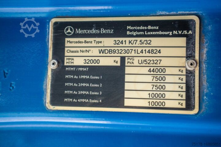Teherautó MERCEDES ACTROS 3241 K-MP3-8X4