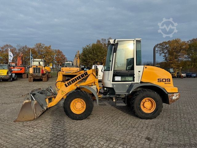 Wiellader LIEBHERR L 509, 4+1 Schaufel, 3. Steuerkreis, Gabel