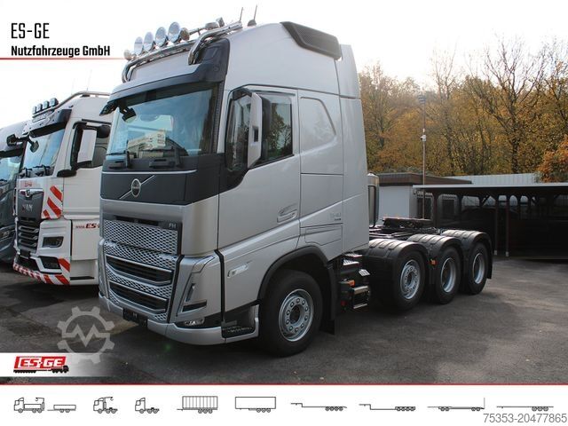 Zware vrachtwagen VOLVO FH 551 8x4 Tridem VLA (Luftfederung)