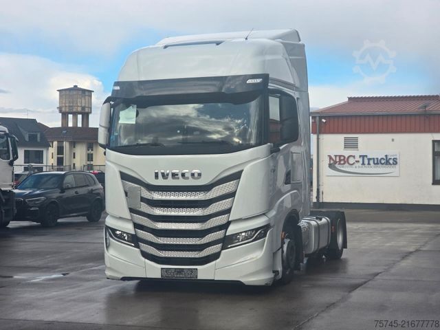 Standard trækkerunit IVECO S-WAY 530 * ACC * VOLLLUFT * 2X TANK * KLIMAAUT