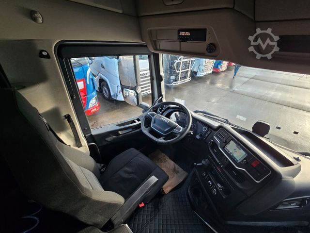 Standard trækkerunit IVECO S-WAY 530 * ACC * VOLLLUFT * 2X TANK * KLIMAAUT