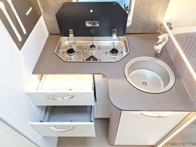 Halvintegreret autocamper BÜRSTNER Lyseo TD 594 180 PS -  Automatik