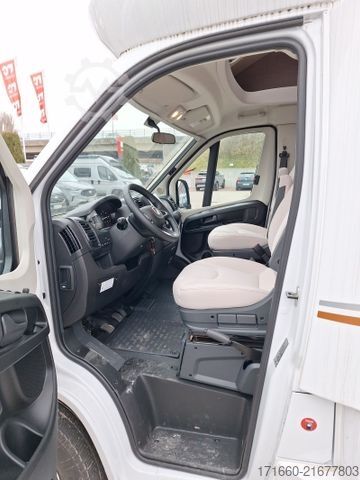 Halvintegreret autocamper BÜRSTNER Lyseo TD 684 G
