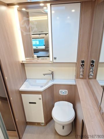 Halvintegreret autocamper BÜRSTNER Lyseo TD 684 G