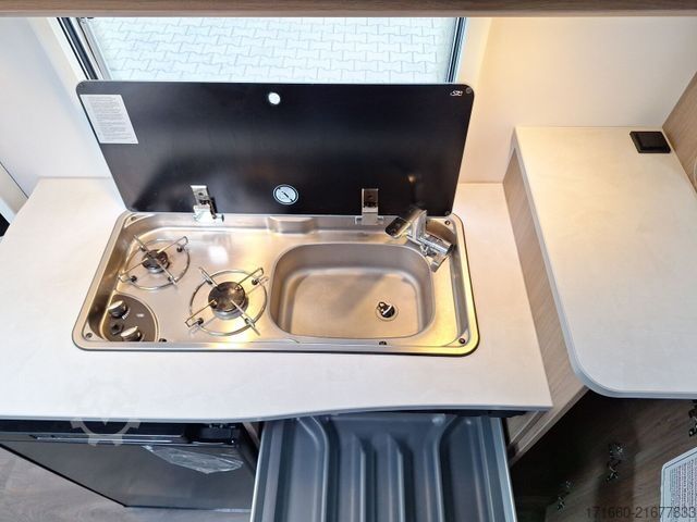 Halvintegreret autocamper CARADO pro+ V 337 Halbjahreswagen 2026 - 15 % Sparen