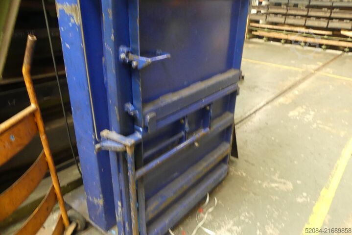 Strautmann - film press Strautmann EK 700