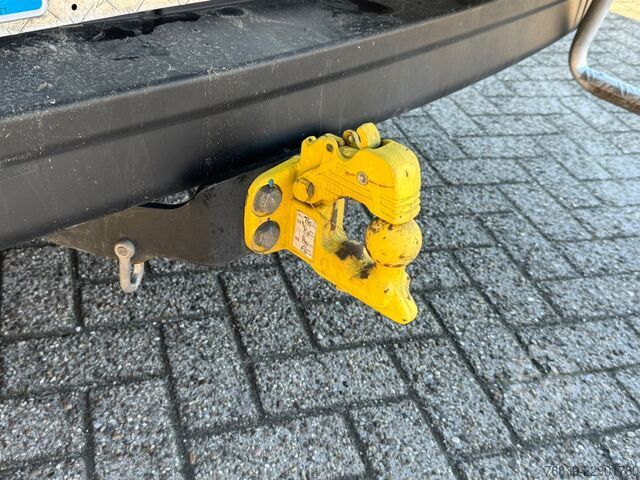  Renault Master Hoogwerker Klubb KL26
