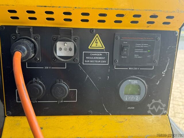 Renault Master Hoogwerker Klubb KL26