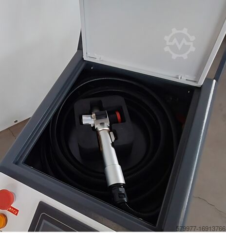 Máquina de corte por láser Laserreiniger SRS 300W Puls - SRS Performance