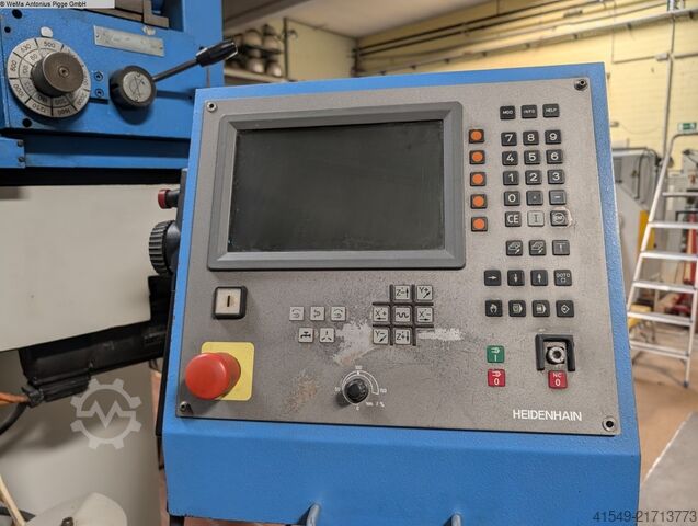 Fresadora de sala de ferramentas - Universal AVIA FNF 40 C