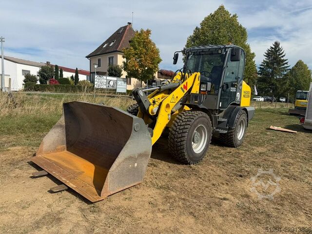  Wacker Neuson WL70 (40 km/h version)