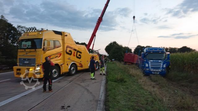 Abschleppwagen SCANIA EMPEL Berger