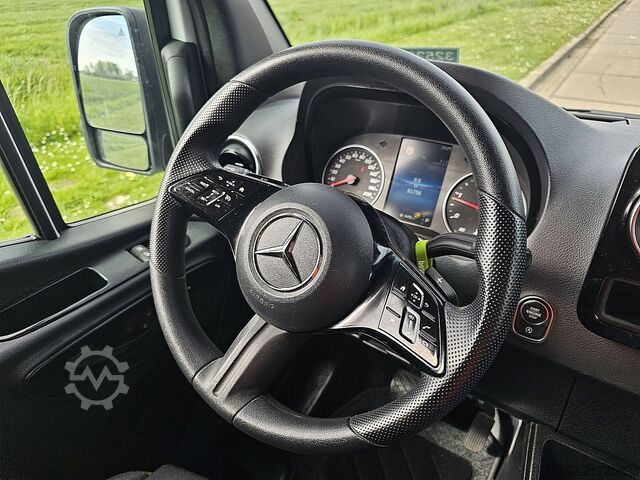 Bestelauto MERCEDES-BENZ SPRINTER 317 L2H2 RWD Mbux10