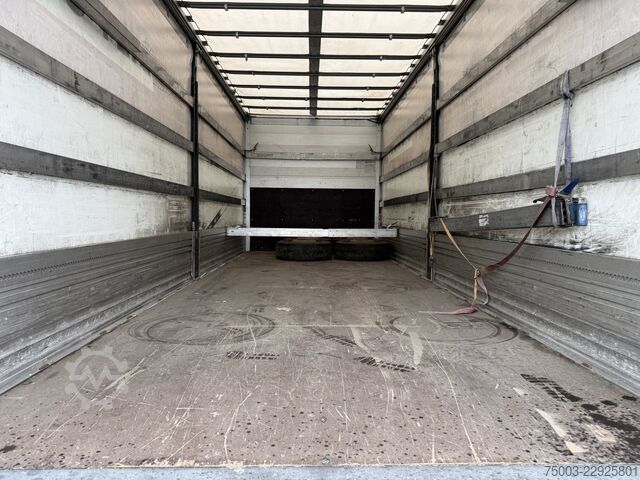 Plattewagen met zeil Iveco Eurocargo 160-280