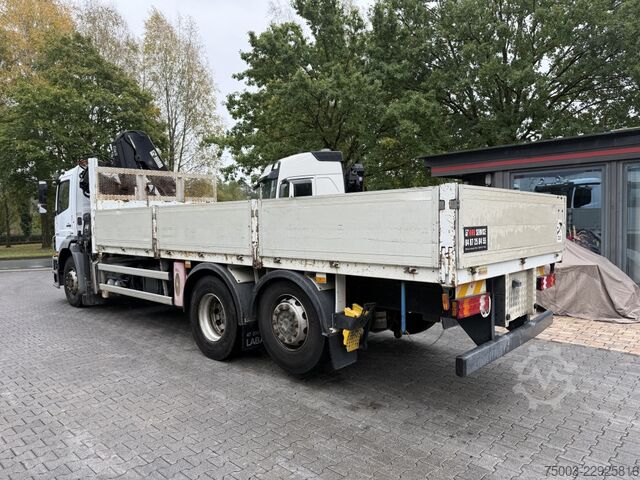 Vrachtauto met open laadbak Mercedes-Benz Axor 2533 6X2 Kran Hiab 144-2