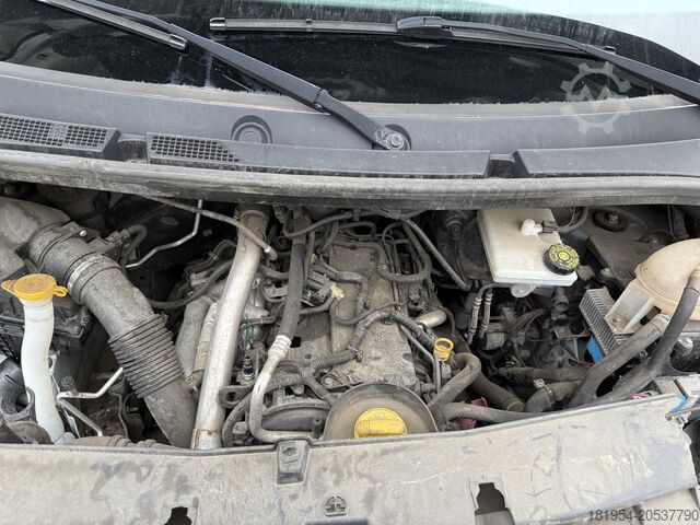 Furgoneta con techo elevado Renault master 2.3dci 145pk L4H2