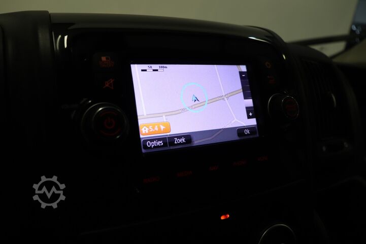 Delivery van Peugeot Boxer 2.2 BlueHDi 120PK L2H2 2x Schuifdeur - Ai...