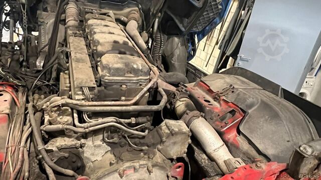 Standaard trekker Scania 114 - 380 (FOR PARTS / ENGINE GEARBOX RUNNING /...