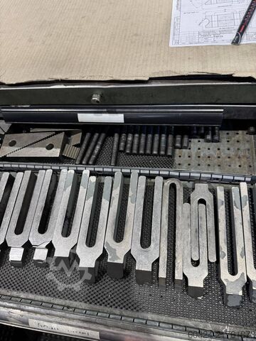 Centro di lavoro CNC HEDELIUS CB 70 - 3200