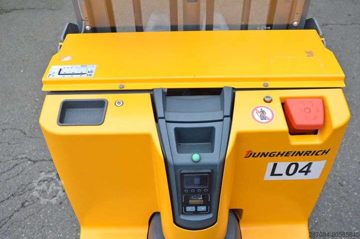 Pall staplare Jungheinrich EJD 118