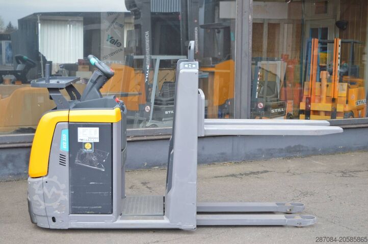 Magas emelős komissiózó Jungheinrich ECE 310