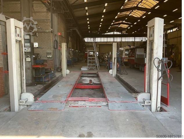 Special purpose truck  Koni 3750, Arbeitsbühne, 24to., Werkstattbühne