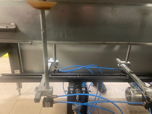 Mașină de format tăvi și cutii Impak Imola