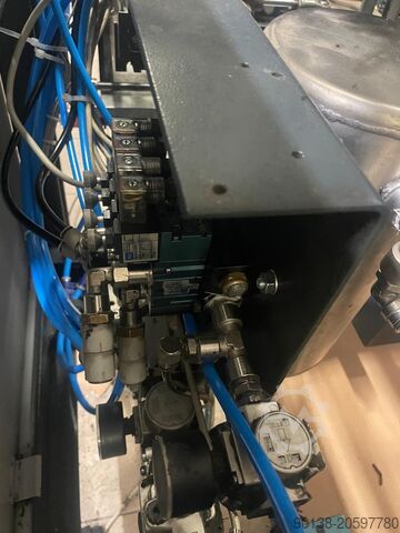 Mașină de format tăvi și cutii Impak Imola