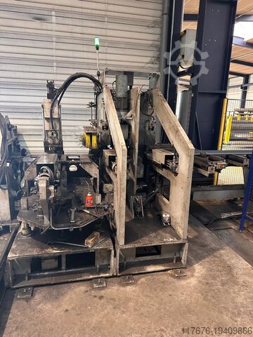 Punzonadora y cizalla de perfiles CNC VERNET BEHRINGER MAP 303