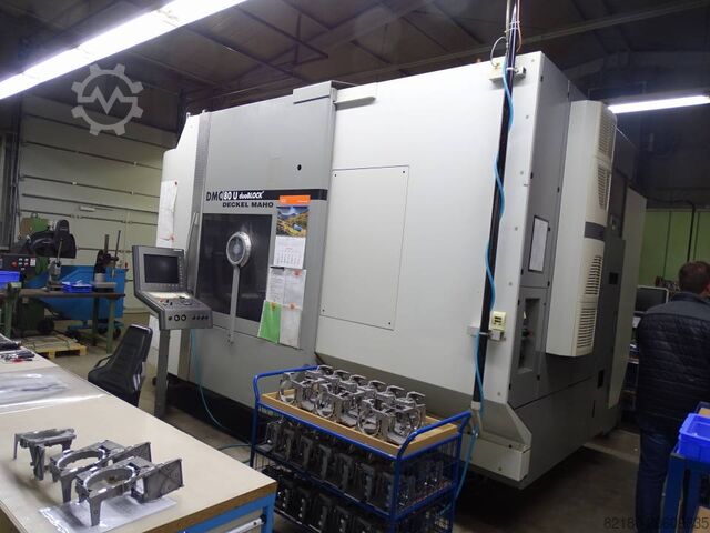 Univerzální obráběcí centrum Deckel Maho DMU 80U duoblock