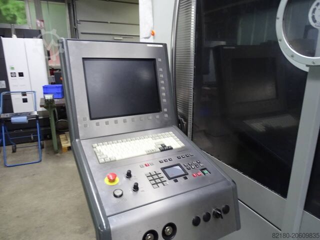 Univerzální obráběcí centrum Deckel Maho DMU 80U duoblock