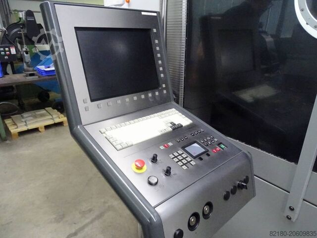 Univerzální obráběcí centrum Deckel Maho DMU 80U duoblock