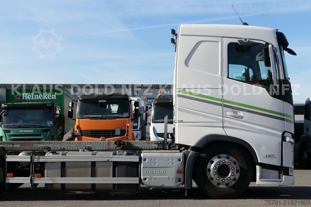Autocamion cu caroserie interschimbabilă VOLVO FH 500 BDF Retarder Lift-/Lenkachse LBW Euro 6