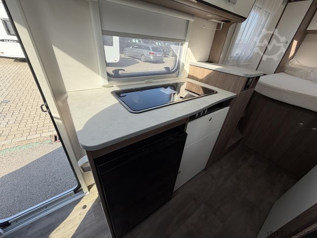 Autorulotă semi-integrată CARADO V 339 Navi/Kamera, Markise, SAT/TV