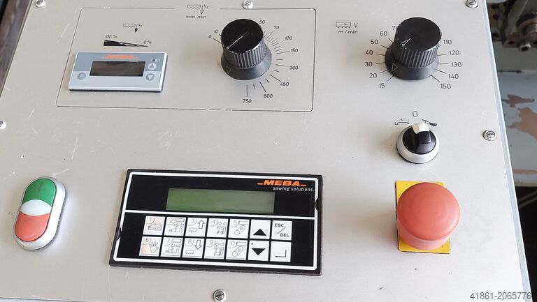 Tvåpelarstyrd automatisk gersåg med bandsåg MEBA